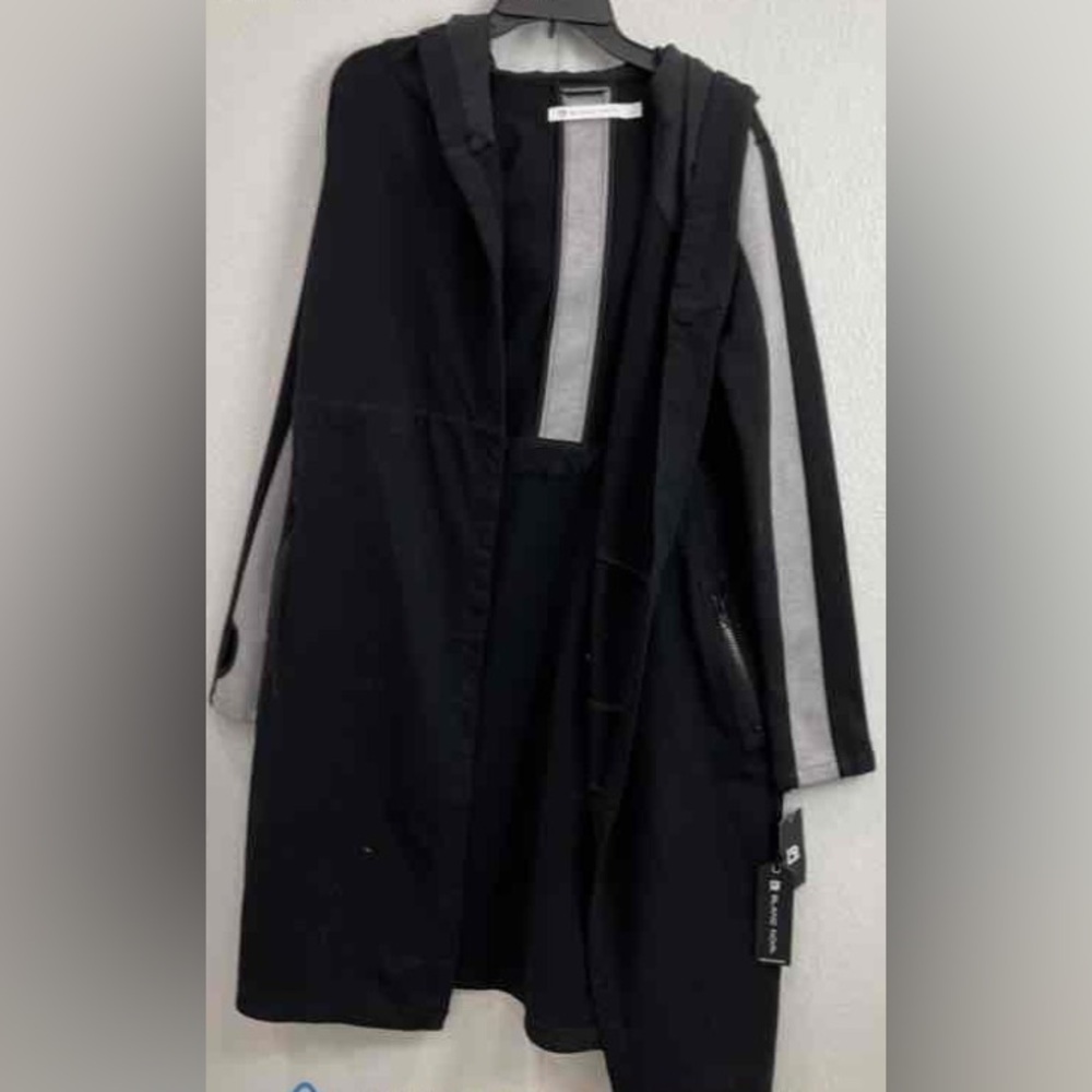 NWT Blanc Noir Women’s Grey Black Open Front Hooded Pocket Cardigan – Size Small - Picture 3 of 6